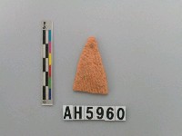 藏品(紅色細砂細繩紋陶片)的圖片